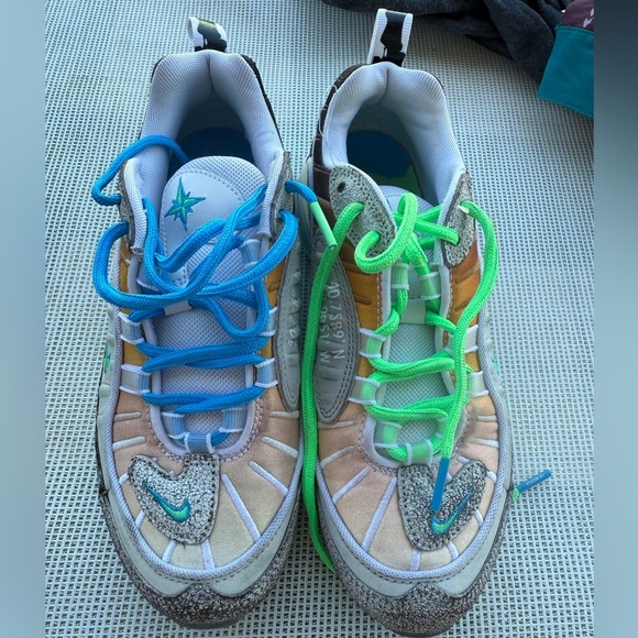 Nike Other - NIKE WOMENS  Sneakers Queen Leo Multicolor 4/5